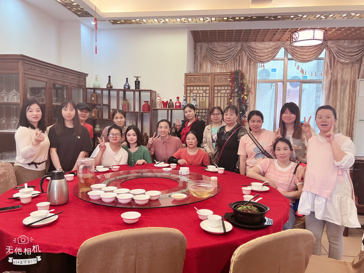 祝紫光電氣所有女神節(jié)日快樂！